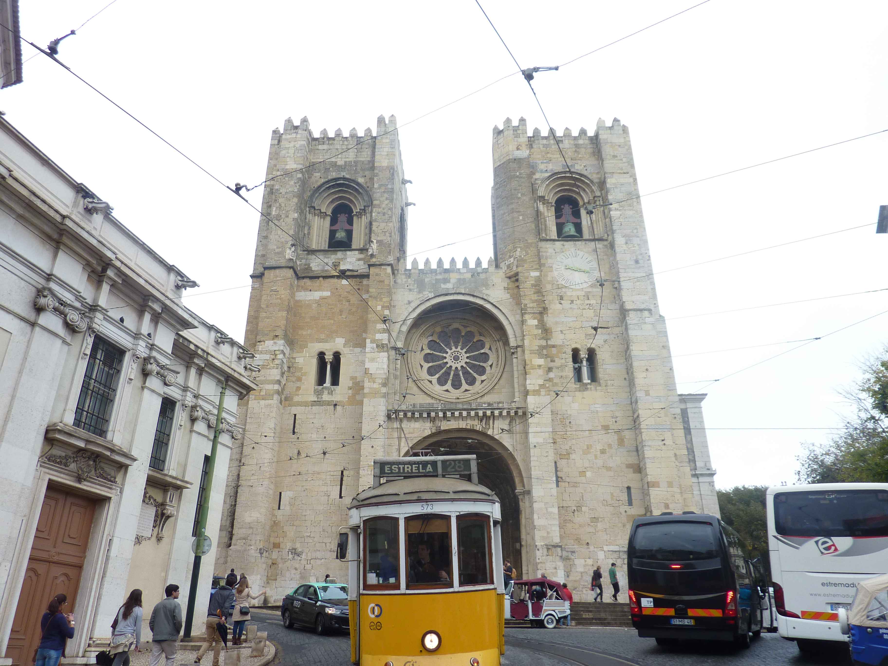 Photos de Cathedrale Lisbonne Avec Tramway