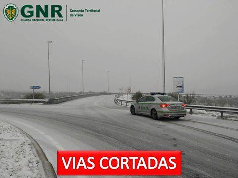 De la neige dans le centre nord du Portugal Mars 2017