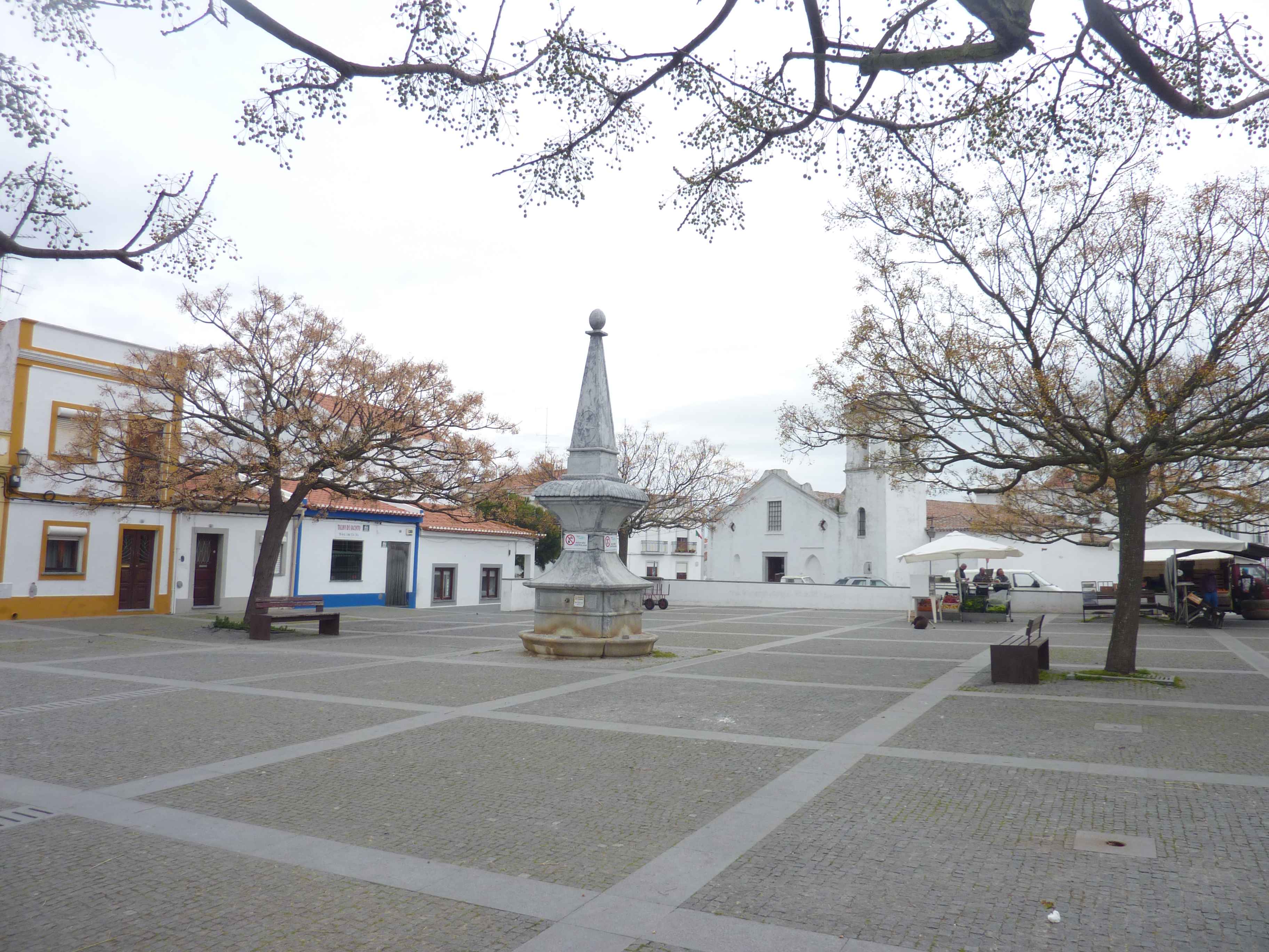 Photos de Largo De Santo Amaro Palce Marche Beja