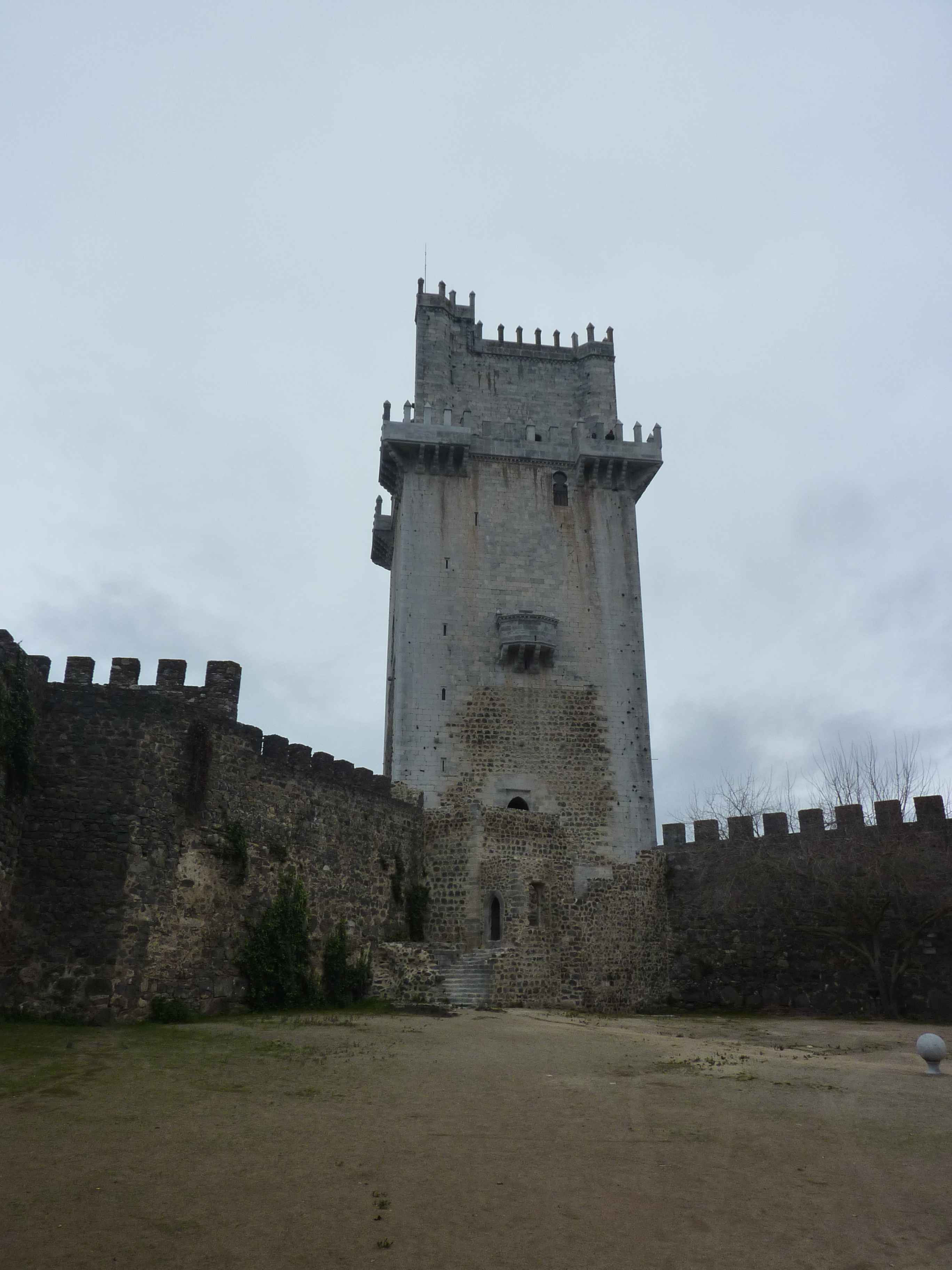 Porte De Evora Dans Le Chateau De Beja