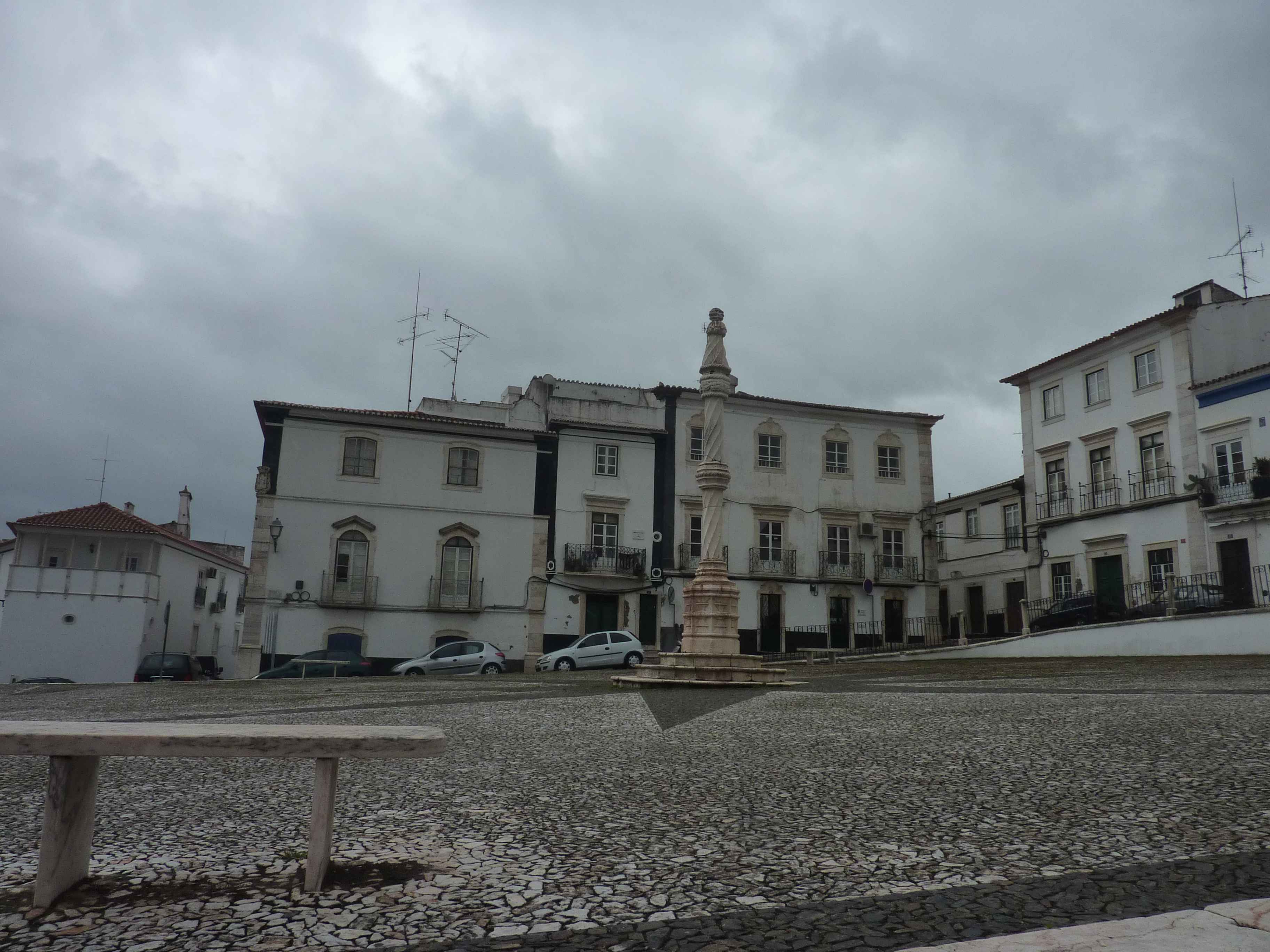 Photos de Place Entre Le Centre Ville Et Le Chateau De Estremoz