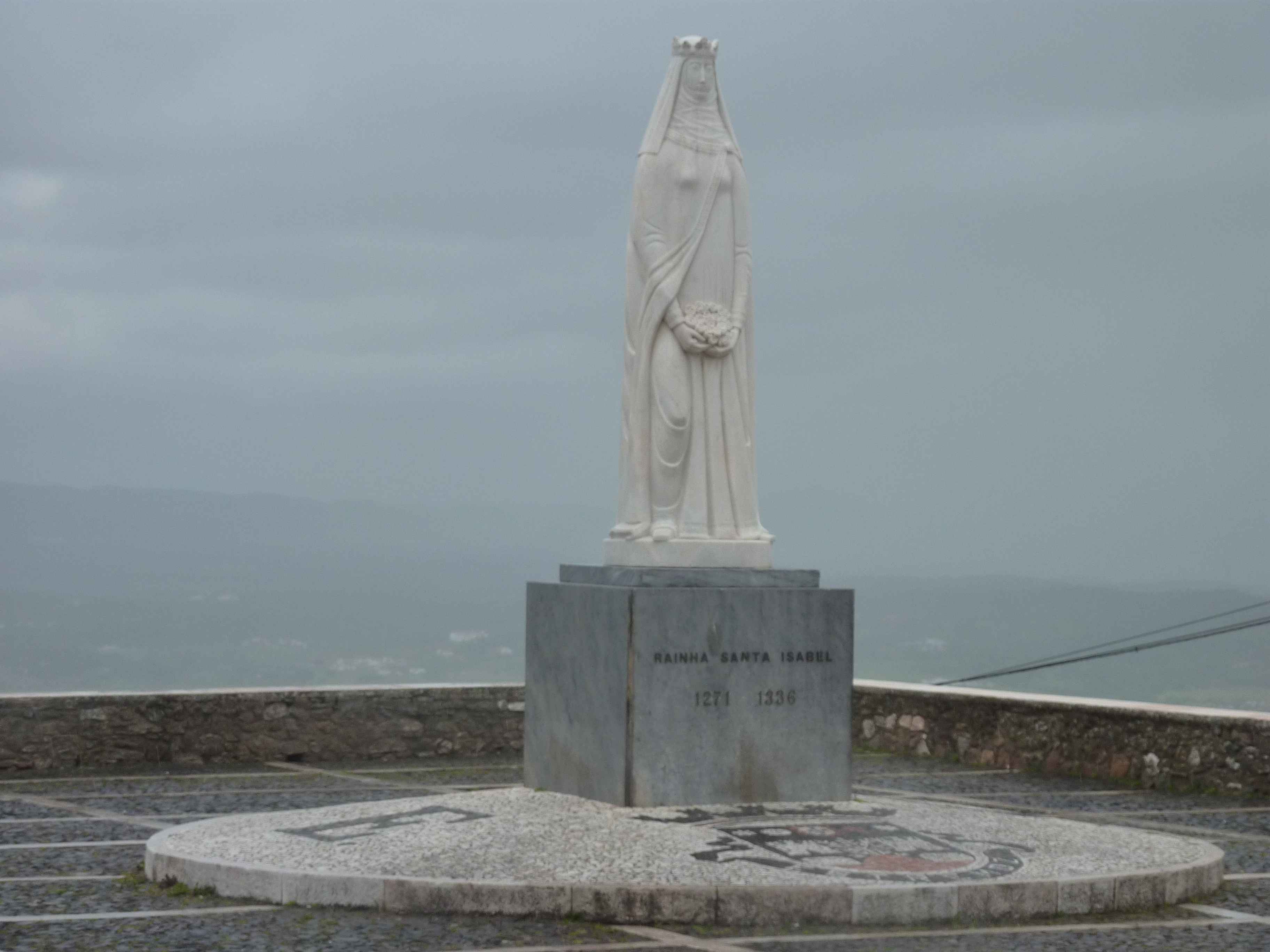 Photos de Statue De La Reina Isabel En Haut De Estremoz