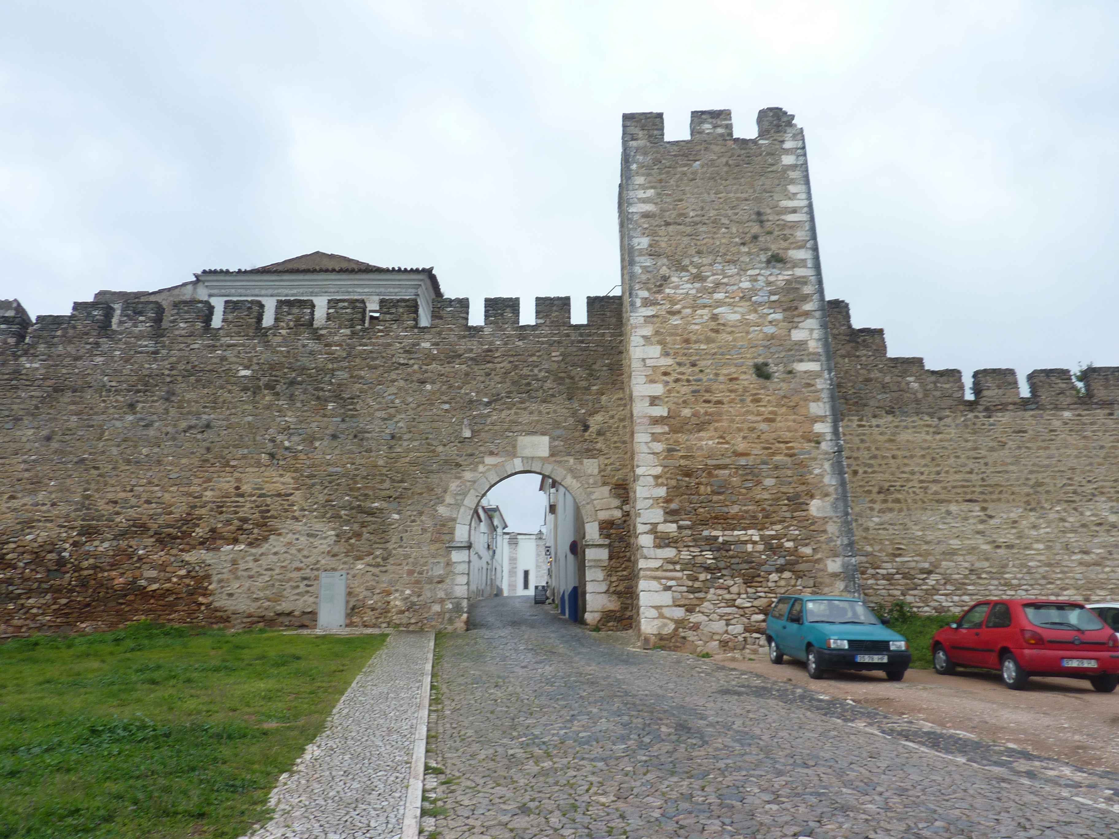 Photos de Tour Devant Le Chateau De Estremoz