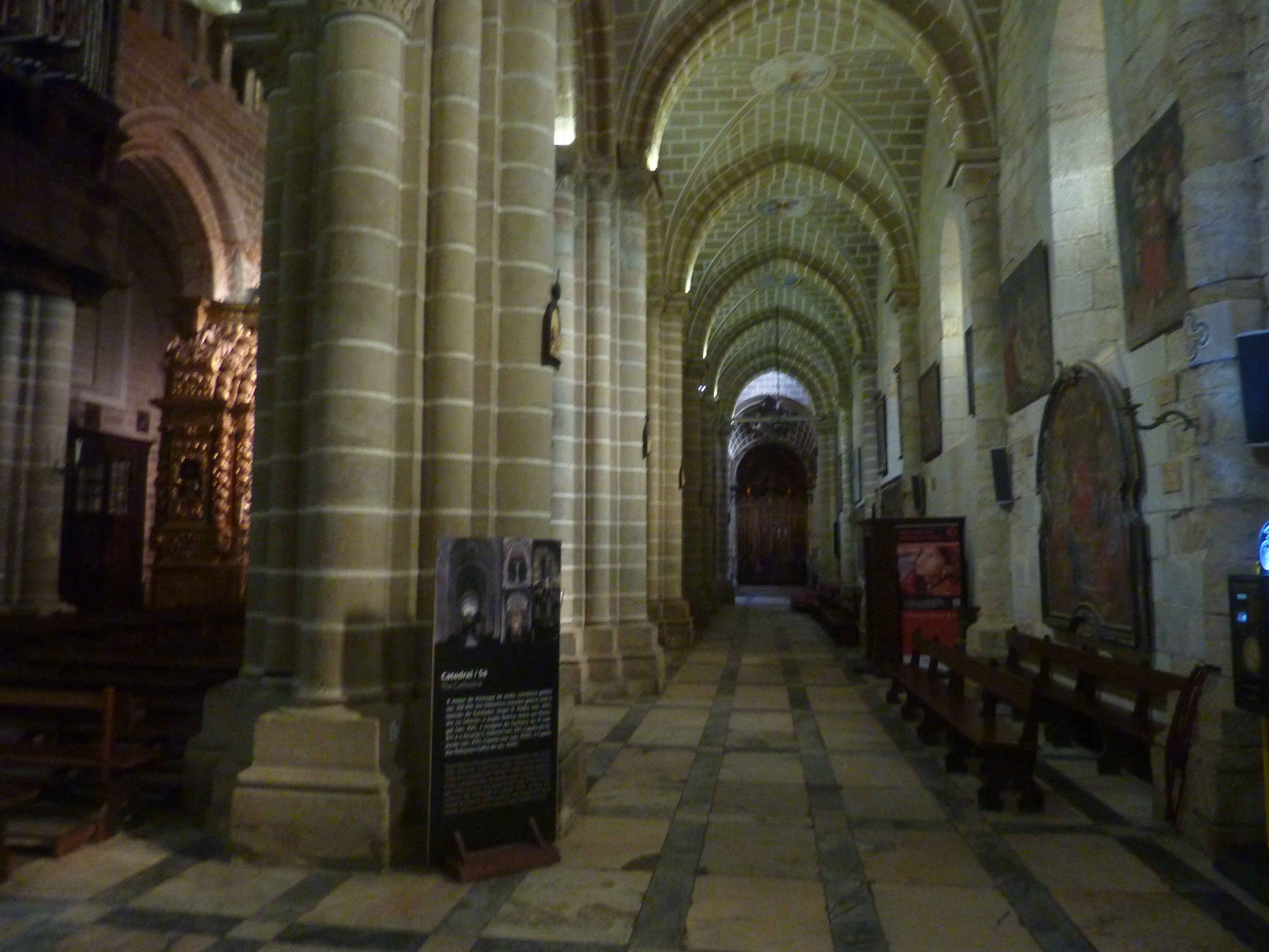 Photos de Interieur De La Cathedrale De Evora