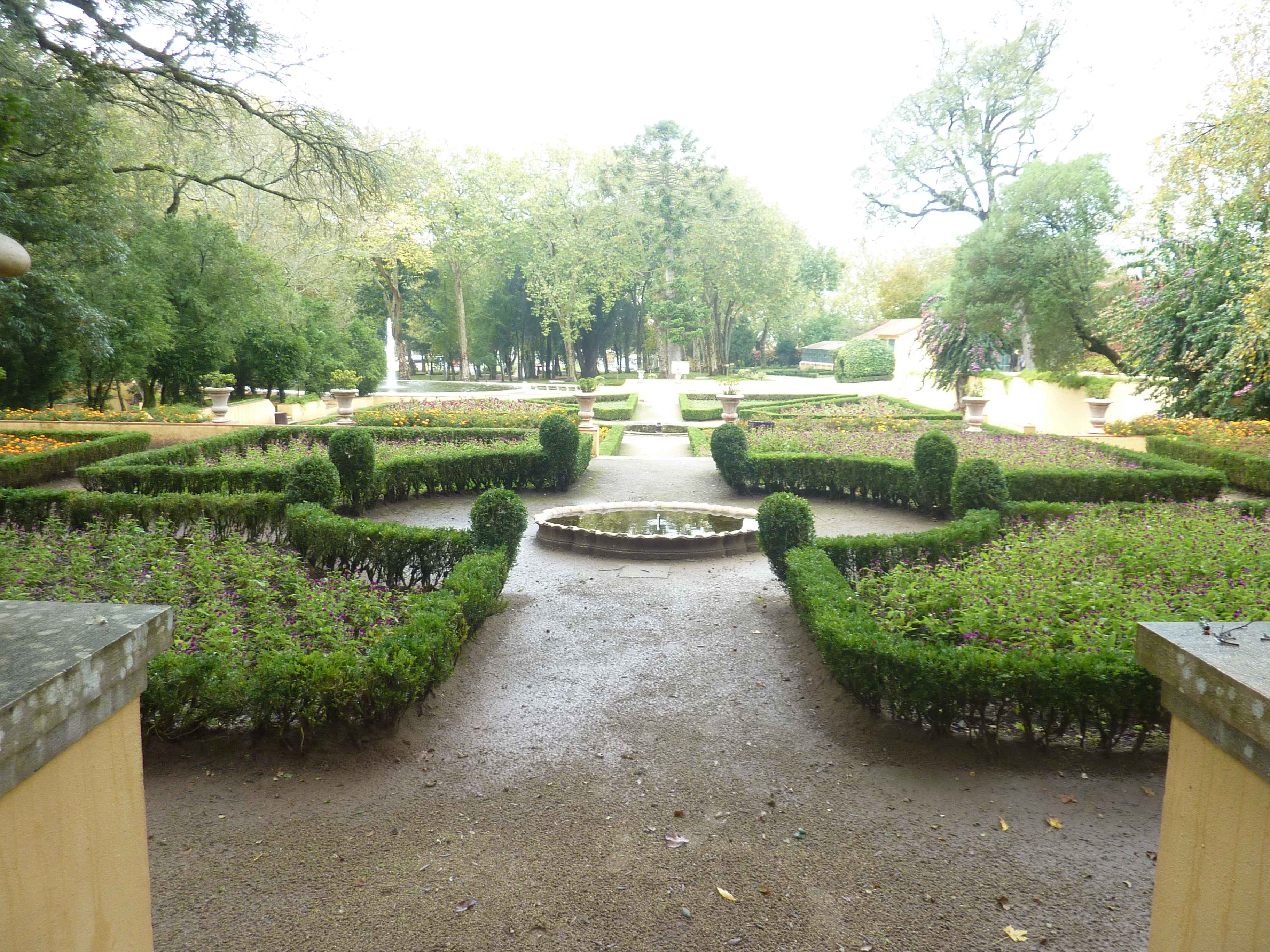 Jardin Le Long Du Palais De Mafra