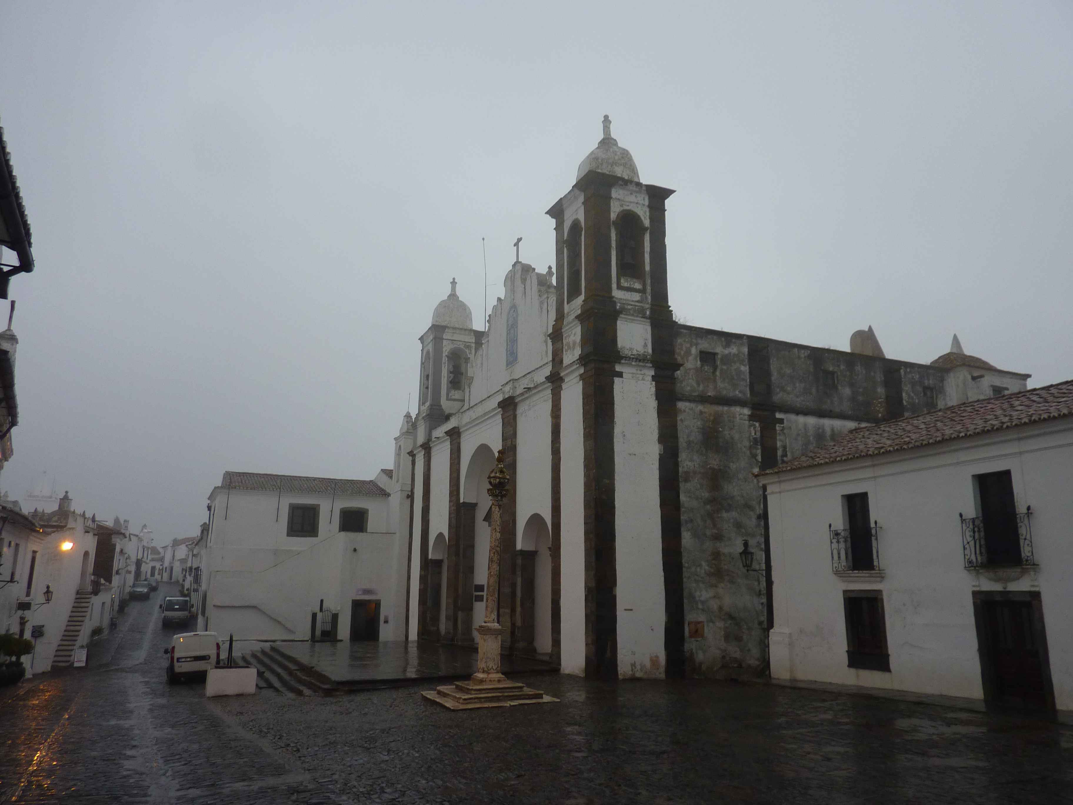 Photos de Eglise De Monsaraz Dans Les Rues Medievales De Cette Ville A La Frontiere Avec L Espagne