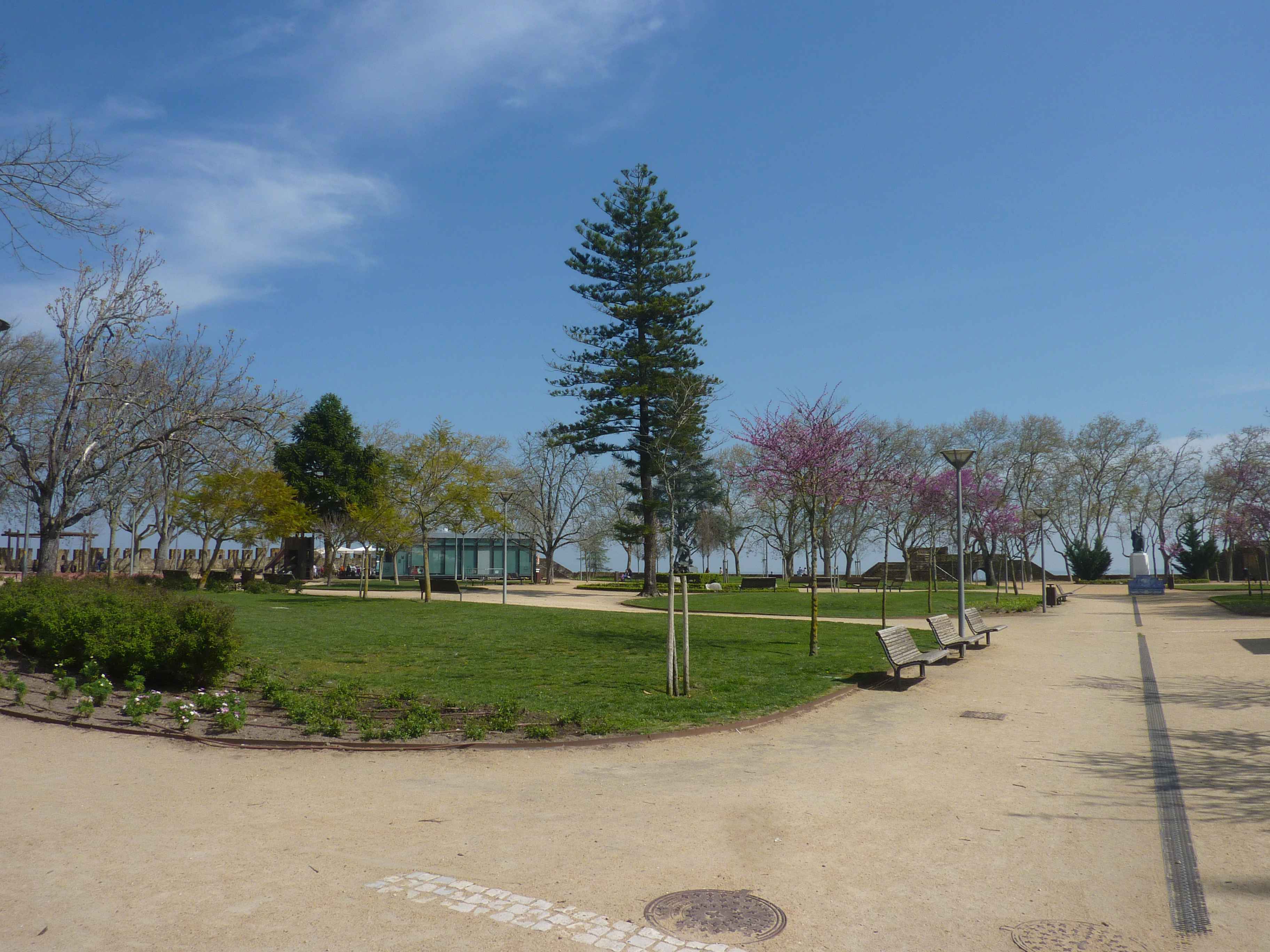 Photos de Superbe Parc Pour Le Repos Dans Santarem