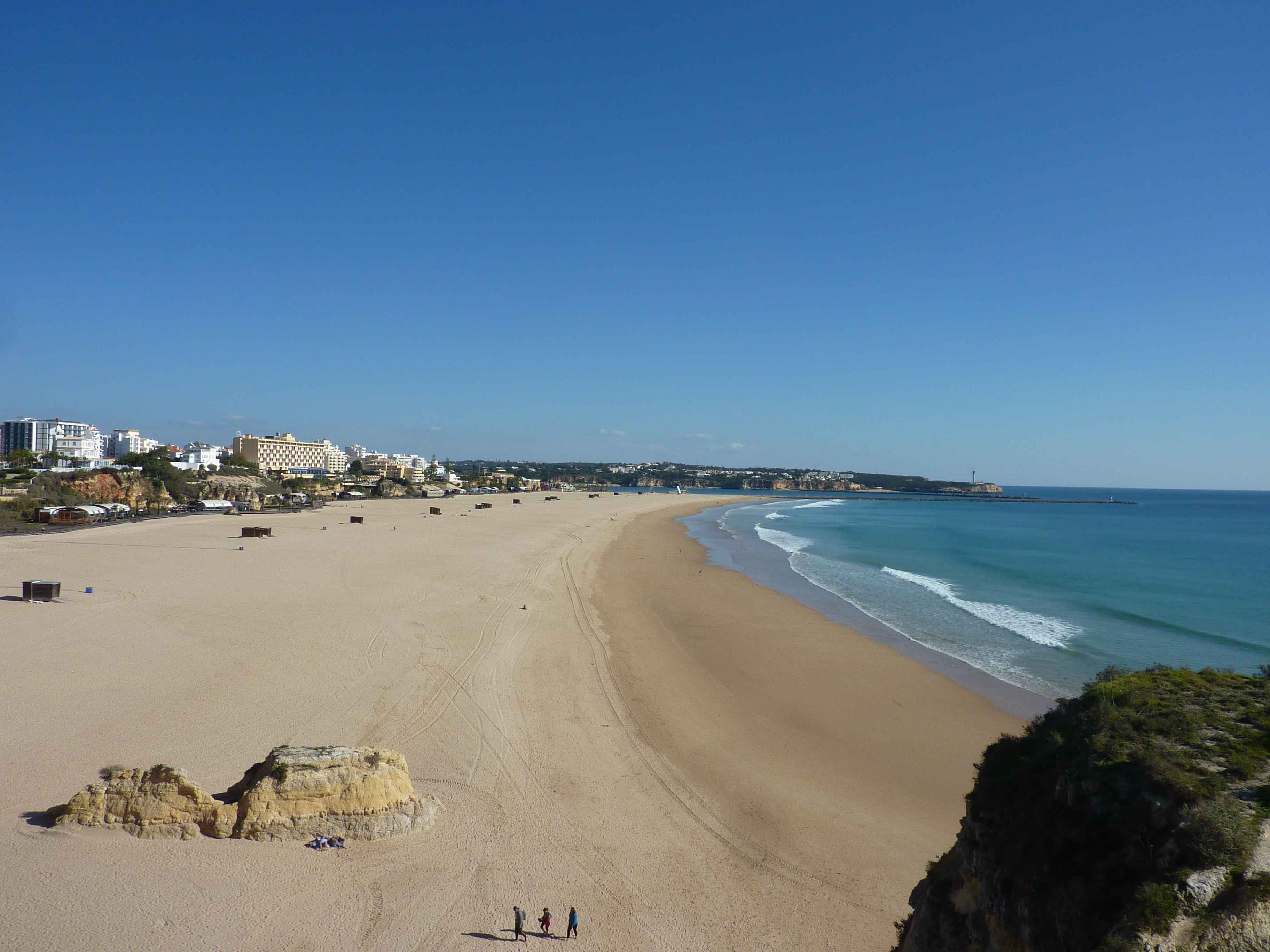 Découvrir Portimao en Algarve avec ses magnifiques et grandes plages de sable fin